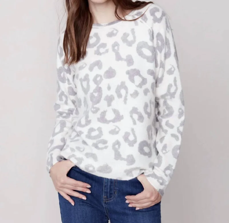 Crew Neck Raglan Sleeve Inside Print In Grey And White Animal Print