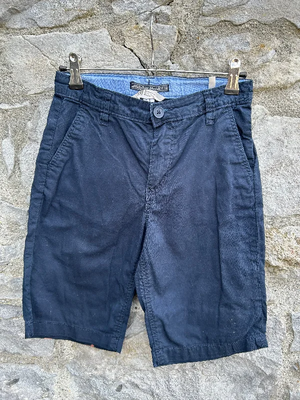 Easy-to-Wear Navy shorts  10-11y (140-146cm)