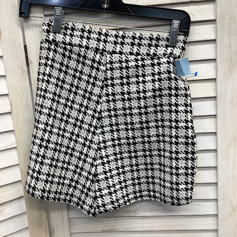 Shorts By Windsor  Size: S